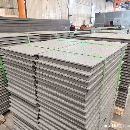 喷漆复合钢格板钢格栅板在工业中的安全功能解析