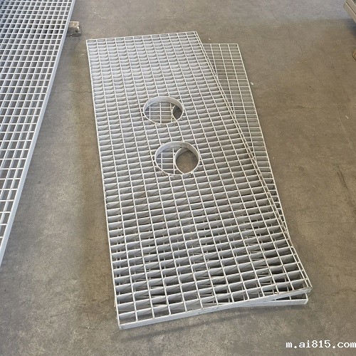 钢格板表面处理方式对比：喷漆、镀锌、不锈钢哪种更耐用？