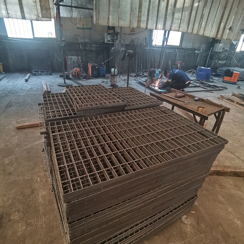 钢格板在数据中心冷热通道管理中的作用
